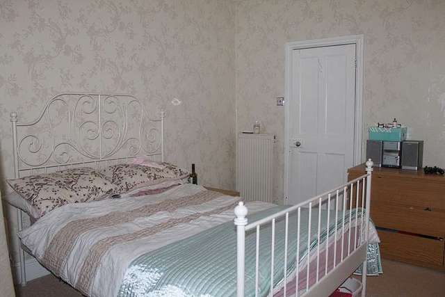  Image of 2 bedroom Terraced house for sale in Frensham Road Southsea PO4 at Southsea Southsea, PO4 8AF