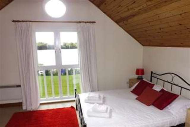  Image of 3 bedroom Detached house to rent in Station Road South Cerney Cirencester GL7 at Cirencester, GL7 5TH