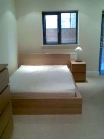  Image of 1 bedroom House Share to rent in St. Giles Close Reading RG1 at St Giles Street Medium Double Reading, RG1 2SF