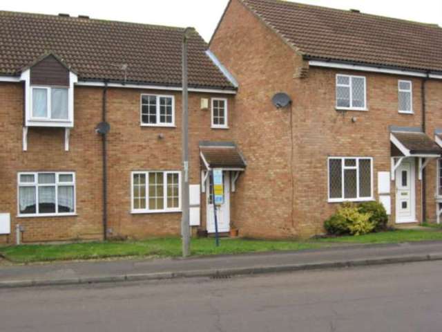  Image of 3 bedroom Terraced house to rent in Monarch Road Eaton Socon St. Neots PE19 at Monarch Road  St Neots, PE19 8JP