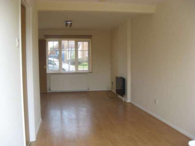  Image of 3 bedroom Terraced house to rent in Monarch Road Eaton Socon St. Neots PE19 at Monarch Road  St Neots, PE19 8JP