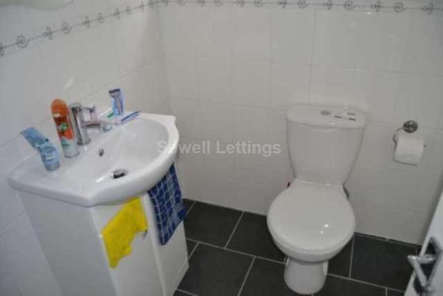 Image of 1 bedroom House Share to rent in St. Peters Road Earley Reading RG6 at St Peters Road  Reading, RG6 1PA