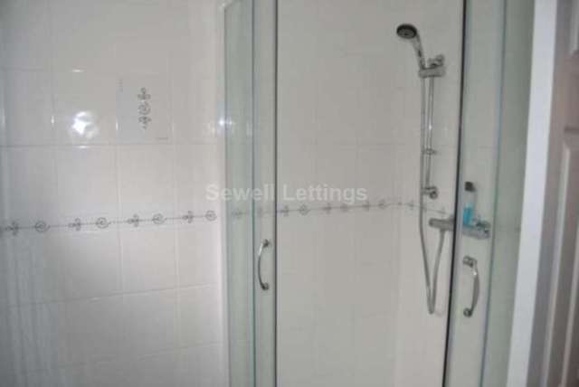  Image of 1 bedroom House Share to rent in St. Peters Road Earley Reading RG6 at St Peters Road  Reading, RG6 1PA