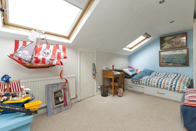  Image of 5 bedroom Terraced house to rent in St. Philip