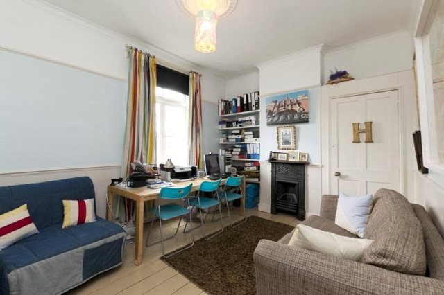  Image of 5 bedroom Terraced house to rent in St. Philip