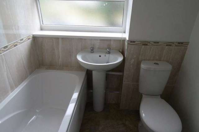  Image of 1 bedroom Flat to rent in Standbridge Lane Wakefield WF2 at Kettlethorpe Wakefield, WF2 7NW