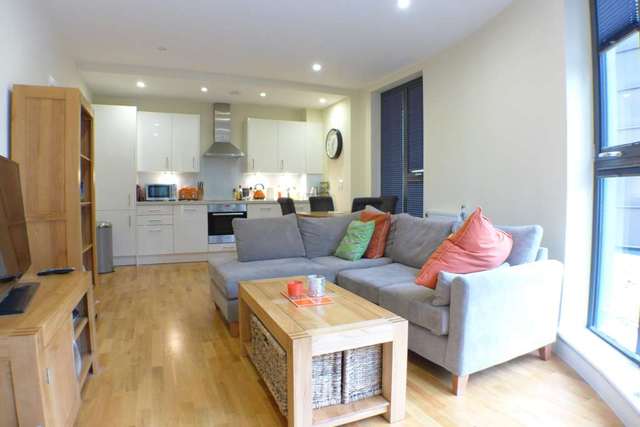  Image of 2 bedroom Flat for sale in Station Road Sidcup DA15 at Station Road  Sidcup, DA15 7AP