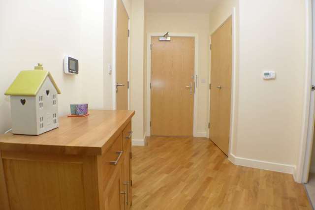  Image of 2 bedroom Flat for sale in Station Road Sidcup DA15 at Station Road  Sidcup, DA15 7AP