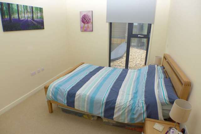  Image of 2 bedroom Flat for sale in Station Road Sidcup DA15 at Station Road  Sidcup, DA15 7AP