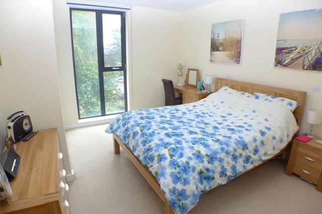  Image of 2 bedroom Flat for sale in Station Road Sidcup DA15 at Station Road  Sidcup, DA15 7AP