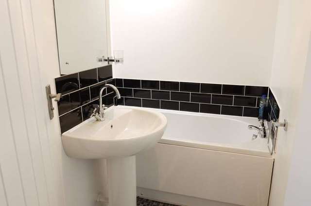  Image of 2 bedroom Terraced house for sale in Station Road Rawcliffe Goole DN14 at Rawcliffe East Yorkshire, DN14 8QP