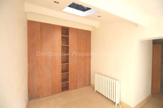  Image of 3 bedroom Semi-Detached house to rent in Stinsford Stinsford Dorchester DT2 at Stinsford Dorchester, DT2 8PT
