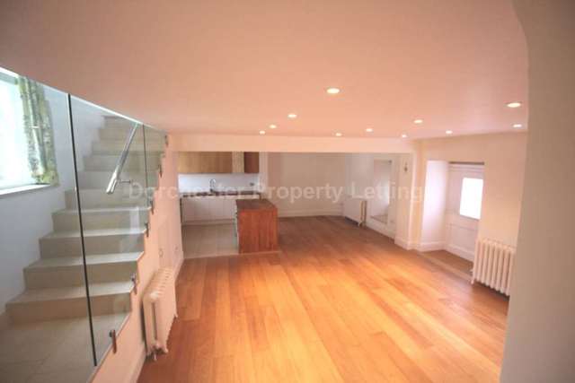  Image of 3 bedroom Semi-Detached house to rent in Stinsford Stinsford Dorchester DT2 at Stinsford Dorchester, DT2 8PT