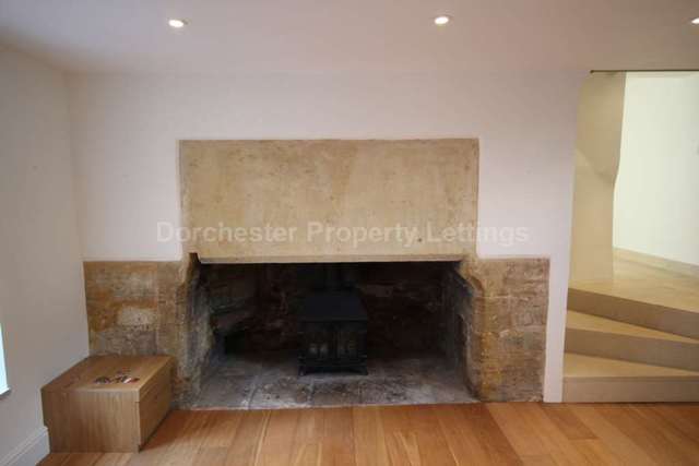  Image of 3 bedroom Semi-Detached house to rent in Stinsford Stinsford Dorchester DT2 at Stinsford Dorchester, DT2 8PT