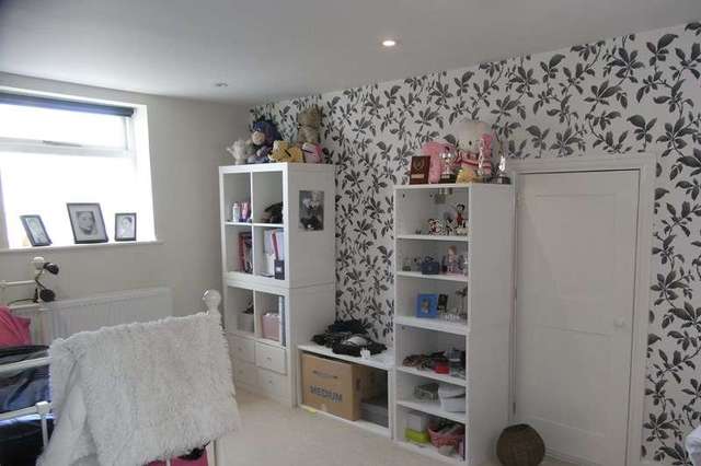  Image of 4 bedroom Detached house for sale in Strafford Road Barnet EN5 at Strafford Road  High Barnet, EN5 4LR