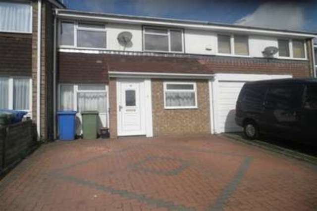  Image of 3 bedroom Property to rent in Sunnybank Murston Sittingbourne ME10 at Sittingbourne, ME10 3QN