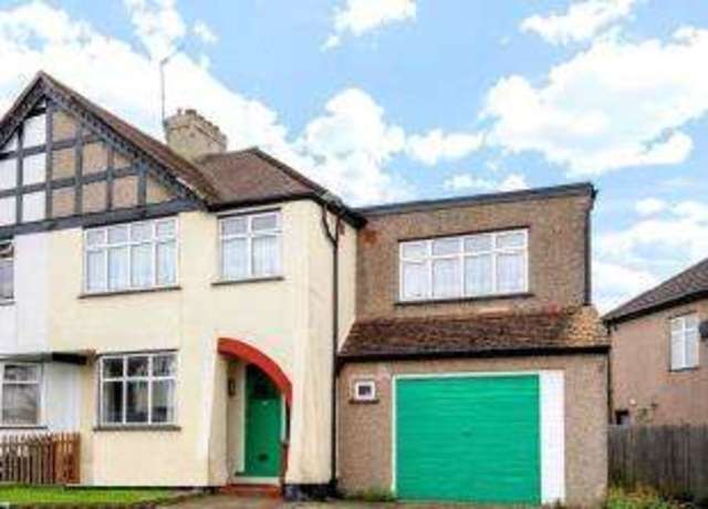  Image of 4 bedroom End of Terrace for sale in Sunray Avenue Bromley BR2 at Bromley  Bromley Common, BR2 8EW