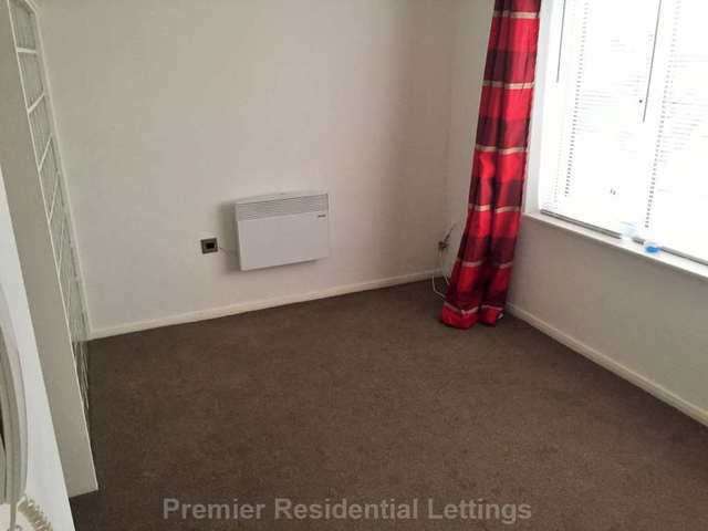  Image of Apartment to rent in Pembroke Court Pendlebury Swinton Manchester M27 at Swinton Hall Road  Manchester, M27 4DY