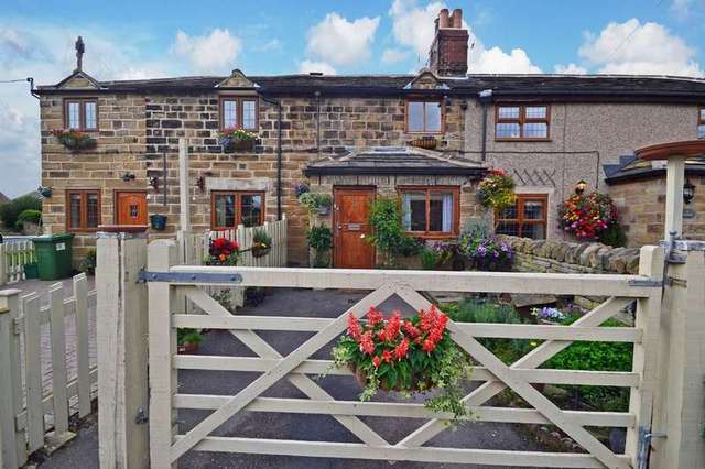  Image of 2 bedroom Cottage for sale in The Green Sharlston Common Wakefield WF4 at Sharlston Common West Yorkshire, WF4 1EF