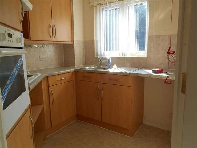  Image of 1 bedroom Retirement Property for sale in The Grove Westgate-on-Sea CT8 at Westgate-On-Sea Kent Westgate-On-Sea, CT8 8BE