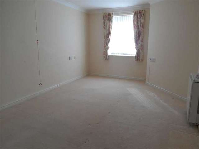  Image of 1 bedroom Retirement Property for sale in The Grove Westgate-on-Sea CT8 at Westgate-On-Sea Kent Westgate-On-Sea, CT8 8BE
