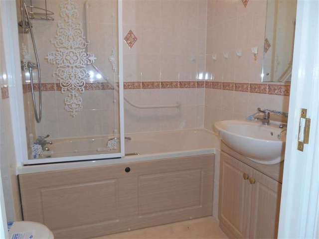  Image of 1 bedroom Retirement Property for sale in The Grove Westgate-on-Sea CT8 at Westgate-On-Sea Kent Westgate-On-Sea, CT8 8BE