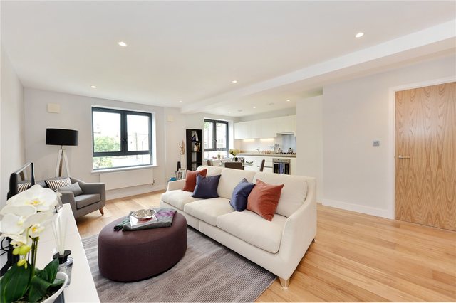  Image of Flat for sale in Dunford Road London N7 at 40 Dunford Road Holloway Lower Holloway, N7 6EL