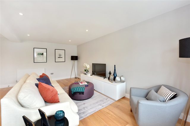  Image of Flat for sale in Dunford Road London N7 at 40 Dunford Road Holloway Lower Holloway, N7 6EL