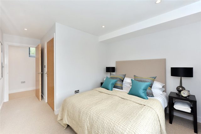  Image of Flat for sale in Dunford Road London N7 at 40 Dunford Road Holloway Lower Holloway, N7 6EL