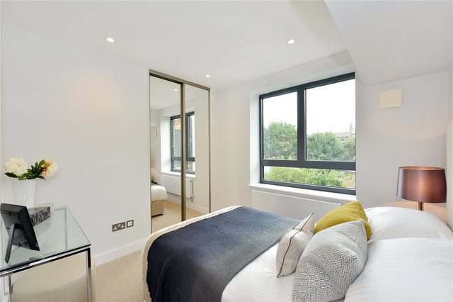  Image of Flat for sale in Dunford Road London N7 at 40 Dunford Road Holloway Lower Holloway, N7 6EL