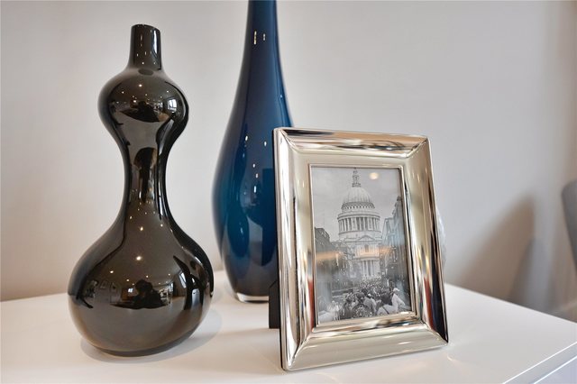  Image of Flat for sale in Dunford Road London N7 at 40 Dunford Road Holloway Lower Holloway, N7 6EL