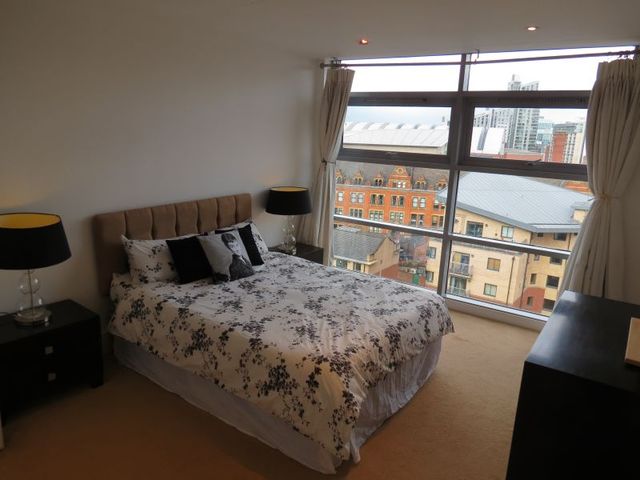  Image of 3 bedroom Apartment to rent in Whitworth Street West Manchester M1 at 41 Whitworth Street West  Manchester City, M1 5BD