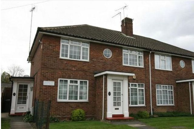  Image of 2 bedroom Flat to rent in Magnolia Court The Mall Harrow HA3 at The Mall  Harrow, HA3 9UB