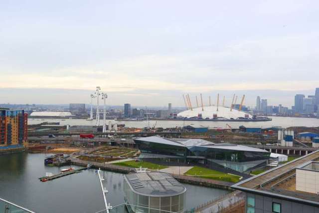  Image of 2 bedroom Apartment to rent in Western Gateway London E16 at Western Gateway  London, E16 1BQ