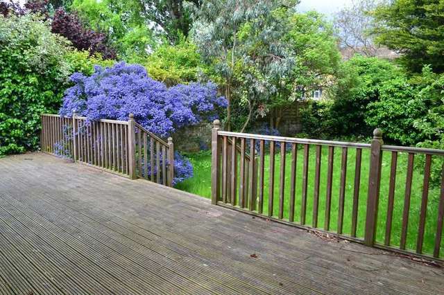  Image of 7 bedroom Semi-Detached house to rent in Therapia Road London SE22 at Therapia Road  London, SE22 0SE