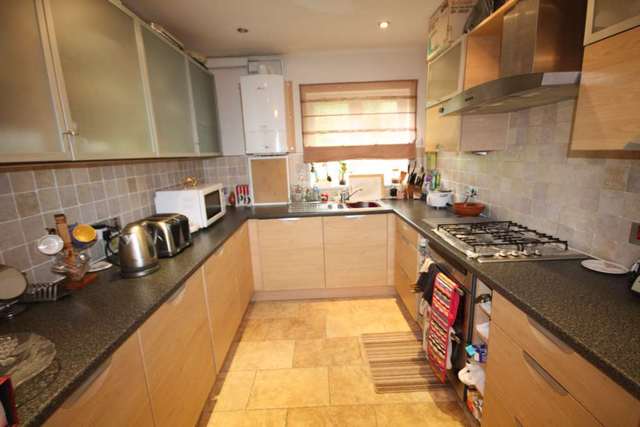  Image of 2 bedroom Apartment for sale in Bury New Road Prestwich Manchester M25 at Manchester, M25 0PZ