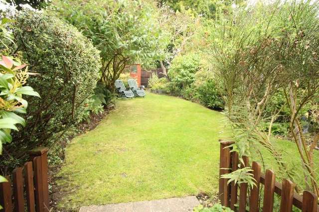  Image of 3 bedroom Semi-Detached house for sale in Leighton Buzzard Road Hemel Hempstead HP1 at Hemel Hempstead HERTS, HP1 1HP