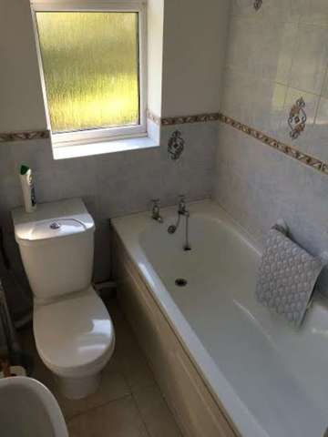  Image of 2 bedroom Flat to rent in Travellers Way Hounslow TW4 at Hounslow  Middlesex, TW4 7QB