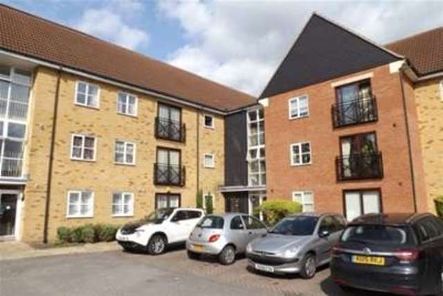  Image of 2 bedroom Flat to rent in Howard Road Chafford Hundred Grays RM16 at Grays, RM16 6DG