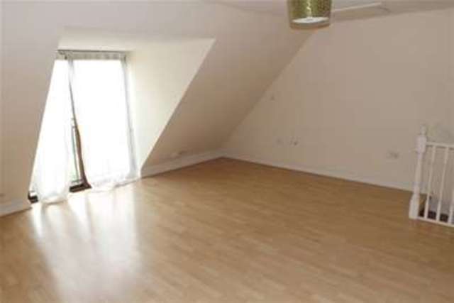  Image of 2 bedroom Flat to rent in Howard Road Chafford Hundred Grays RM16 at Grays, RM16 6DG