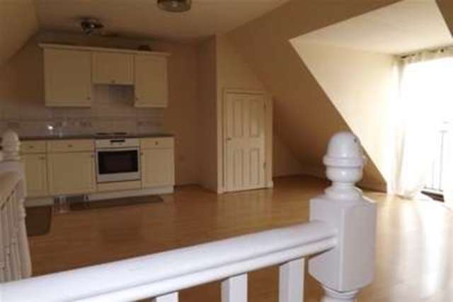  Image of 2 bedroom Flat to rent in Howard Road Chafford Hundred Grays RM16 at Grays, RM16 6DG
