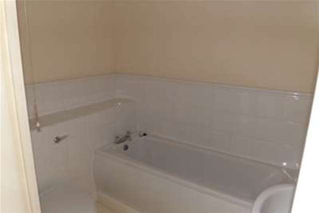  Image of 2 bedroom Flat to rent in Howard Road Chafford Hundred Grays RM16 at Grays, RM16 6DG