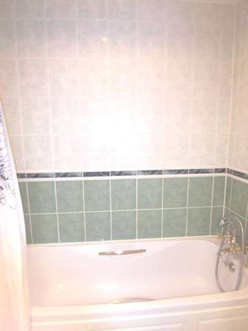  Image of 2 bedroom Apartment to rent in Princes Riverside Road London SE16 at Tudor Court Princess Riverside Road London, SE16 5RH