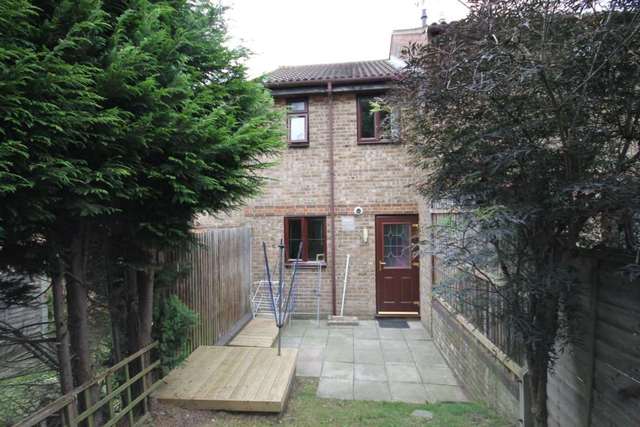  Image of 2 bedroom Detached house for sale in Tulyar Close Tadworth KT20 at Tulyar Close  Tadworth, KT20 5LA