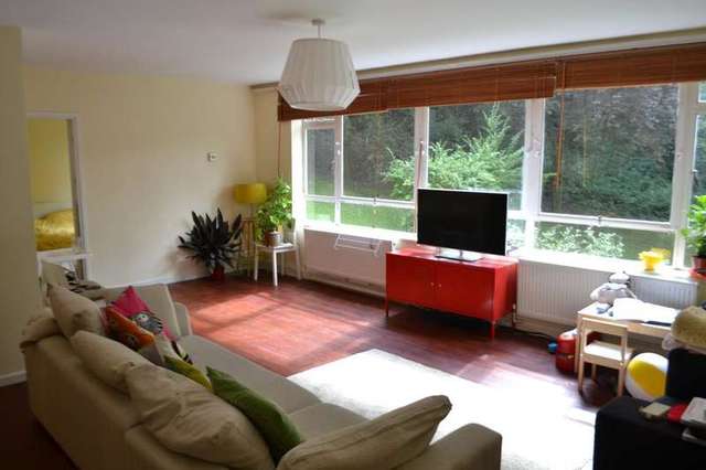  Image of 2 bedroom Flat to rent in Tylney Avenue London SE19 at Tylney Avenue  London, SE19 1LW