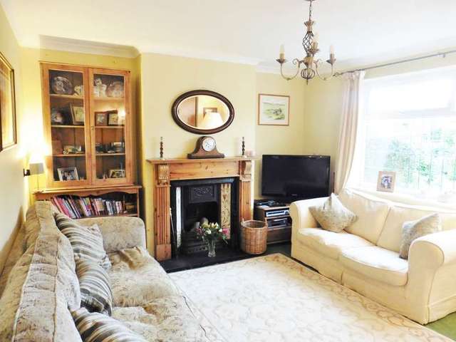  Image of 4 bedroom Semi-Detached house for sale in Orchard Lane Upper Heyford Bicester OX25 at Upper Heyford Bicester Oxfordshire, OX25 5LD