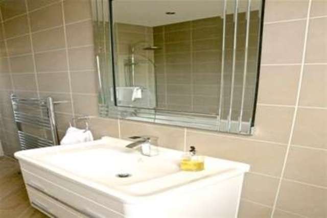  Image of 1 bedroom Flat to rent in Victoria Road St. Annes Lytham St. Annes FY8 at Lytham St. Annes, FY8 1LE
