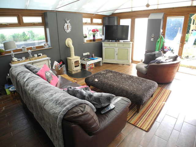  Image of 3 bedroom Cottage for sale in Low Road Thurlton Norwich NR14 at Thurlton Norwich Norfolk, NR14 6QD