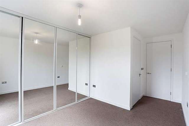  Image of 2 bedroom Flat to rent in Porlock Street London SE1 at London Bridge, SE1 3RY
