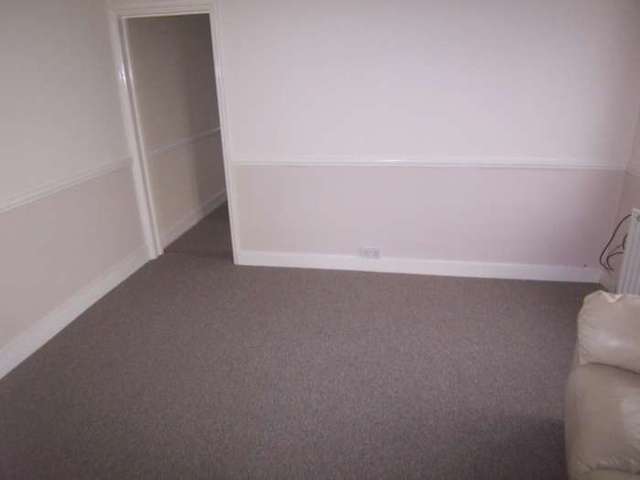  Image of 2 bedroom Flat to rent in Wakering Avenue Shoeburyness Southend-on-Sea SS3 at Shoeburyness Shoeburyness Southend On Sea, SS3 9BE